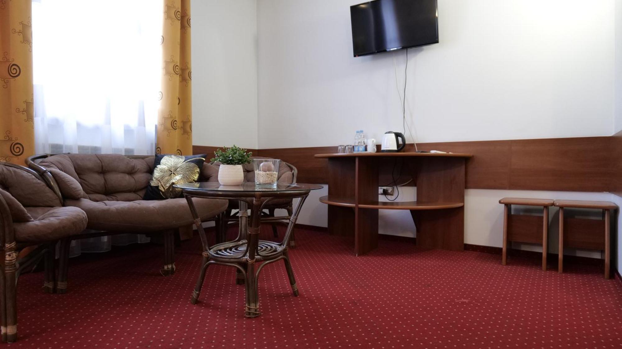 Sala Bankietowa I Pokoje Goscinne Сокулка Экстерьер фото